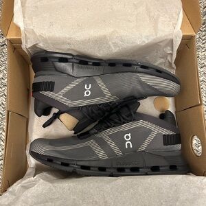 On Running - Cloudnova void size 12